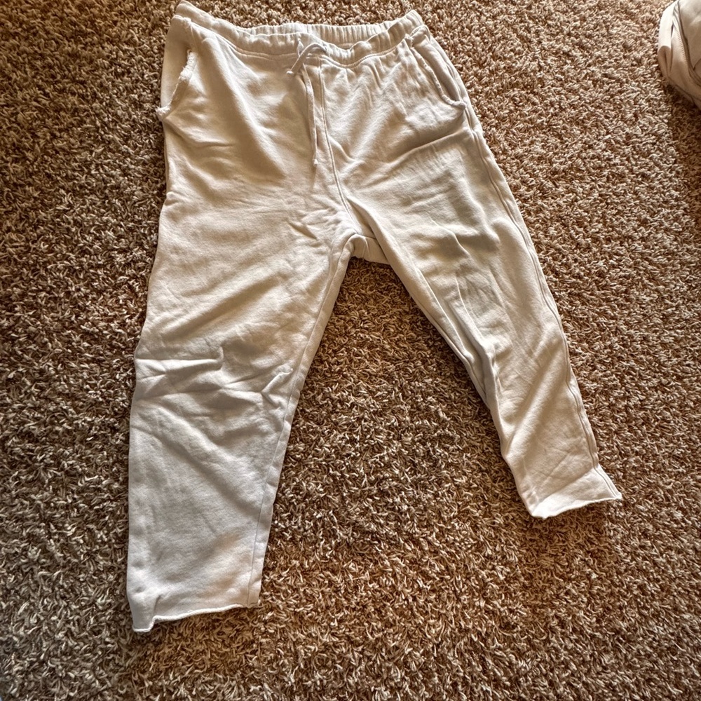 Frank and Eileen white sweatpants